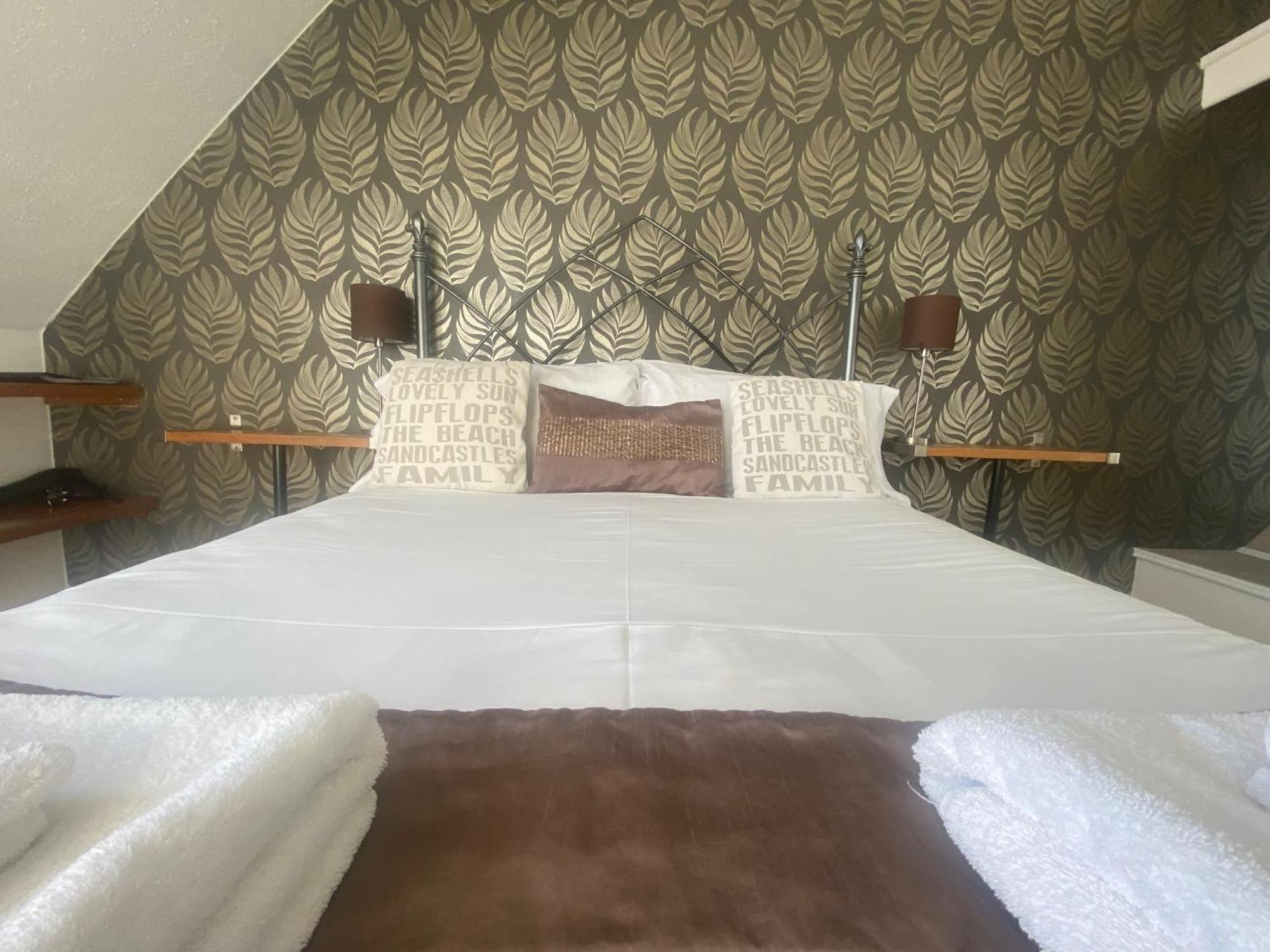 סאות'אנד און סי Pebbles Guest House חדר תמונה