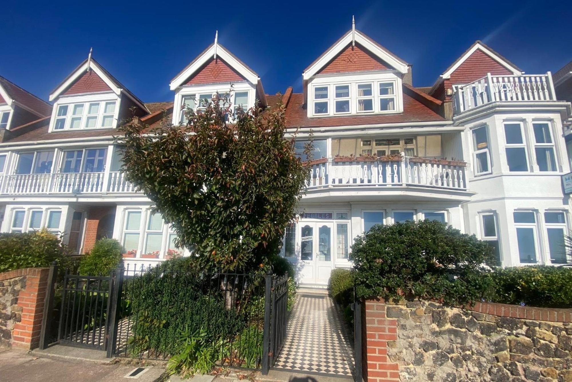 סאות'אנד און סי Pebbles Guest House מראה חיצוני תמונה